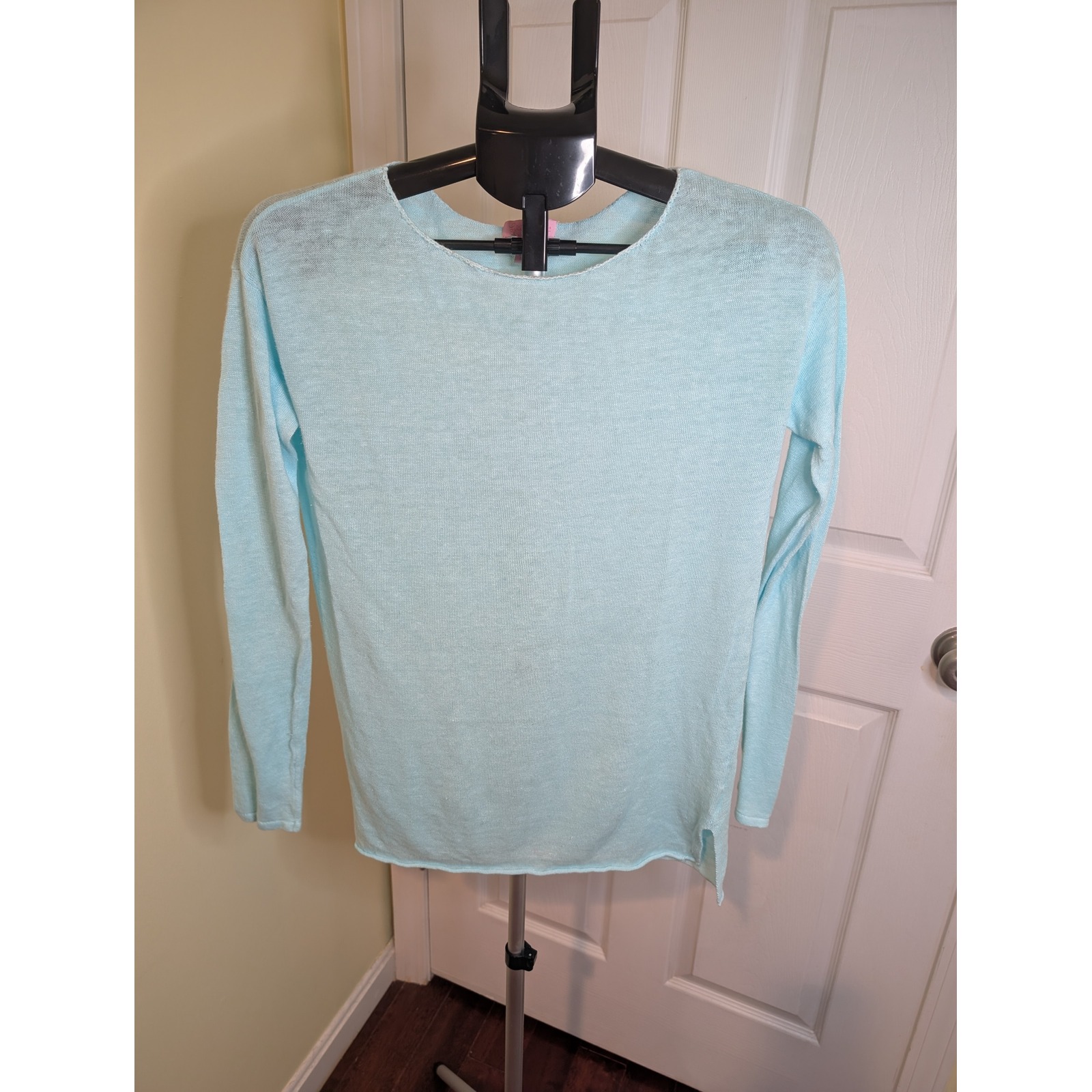 Lilly Pulitzer Alana Sweater Womens S Blue 100% Linen Long Sleeve Crew Neck Slit